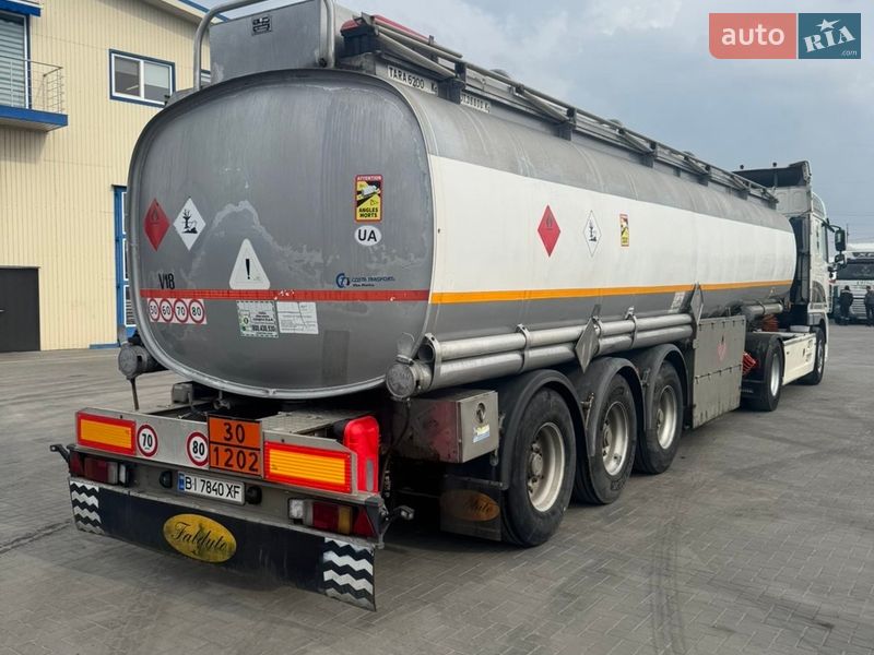 Цистерна Acerbi 21L 1995 в Кременчуці