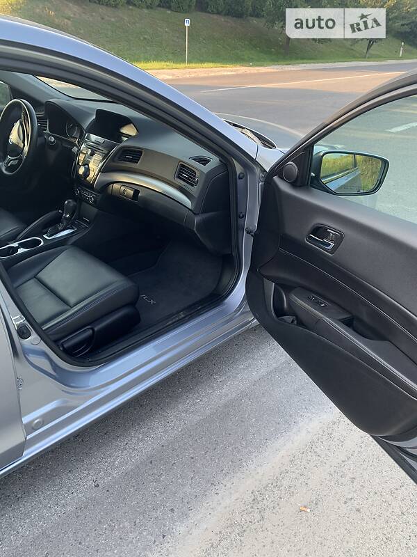 Седан Acura ILX 2015 в Львові