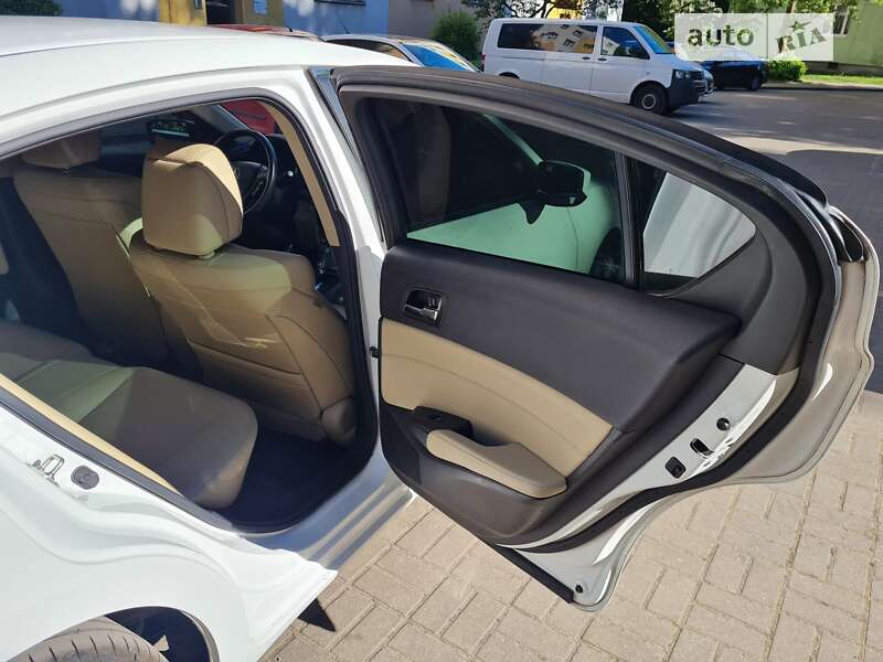 Седан Acura ILX 2013 в Києві