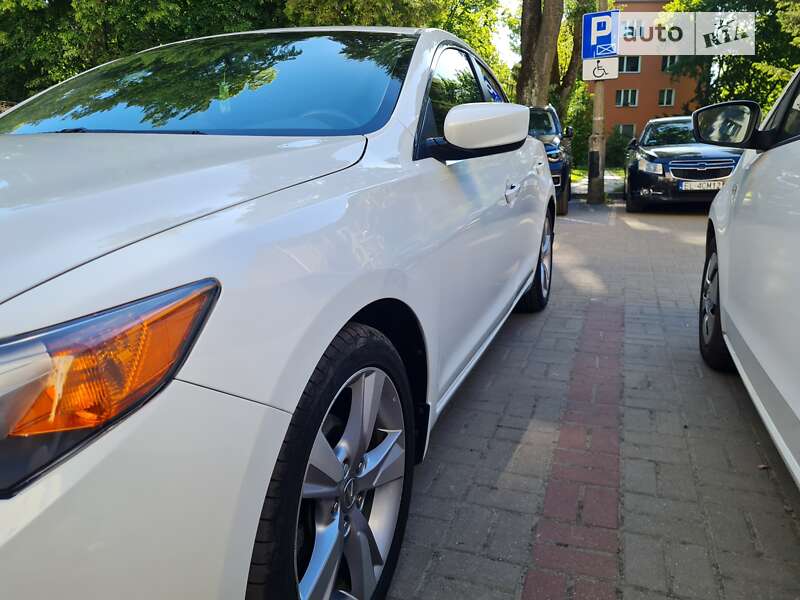 Седан Acura ILX 2013 в Києві