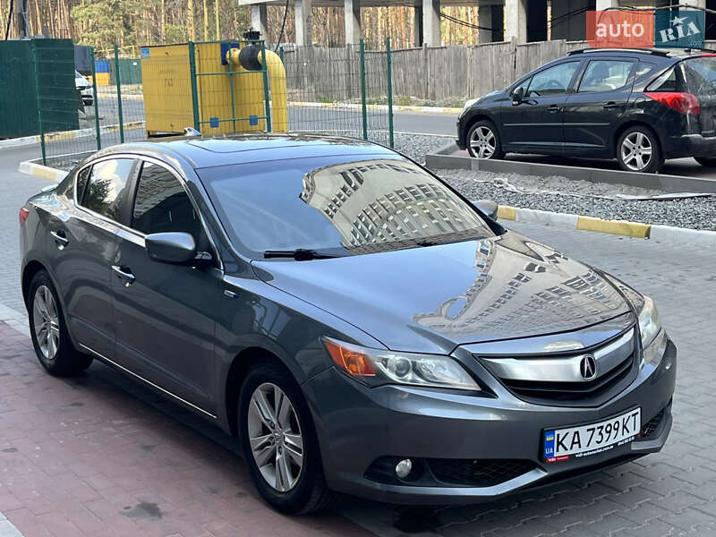 Acura ILX 2012