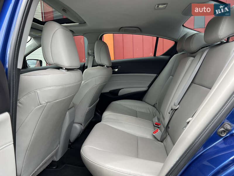 Седан Acura ILX 2017 в Киеве