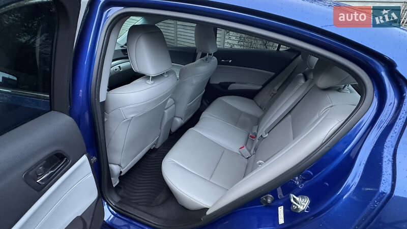 Седан Acura ILX 2015 в Киеве