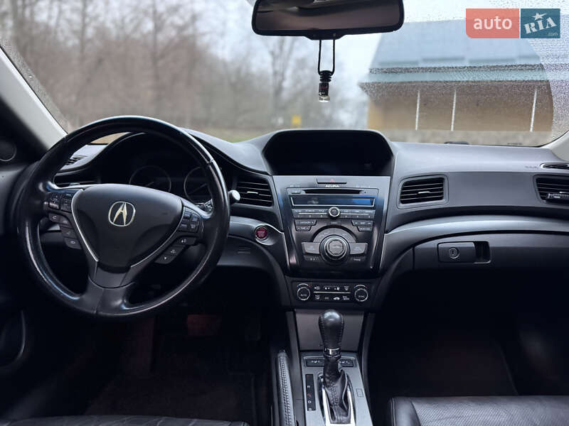 Седан Acura ILX 2012 в Каменке