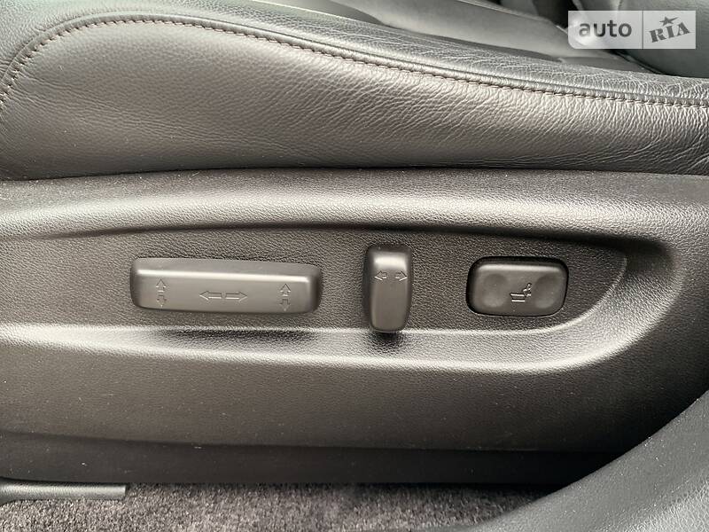 Позашляховик / Кросовер Acura MDX 2017 в Києві