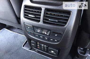 Позашляховик / Кросовер Acura MDX 2014 в 