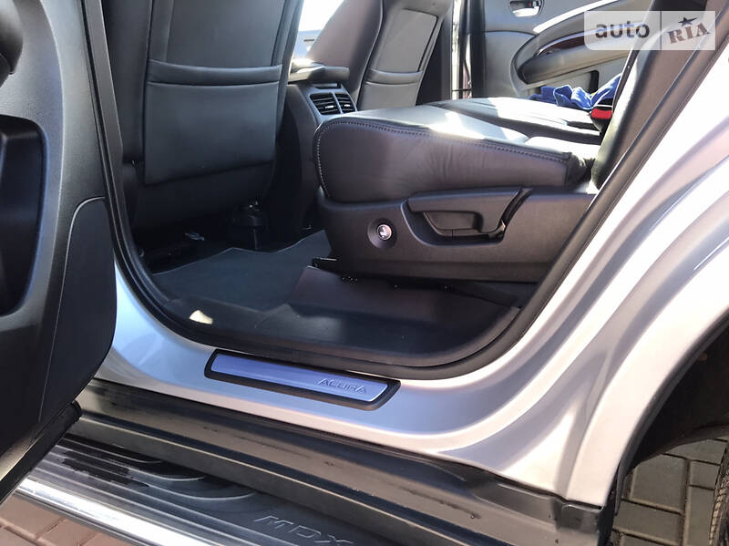 Внедорожник / Кроссовер Acura MDX 2014 в Золотоноше