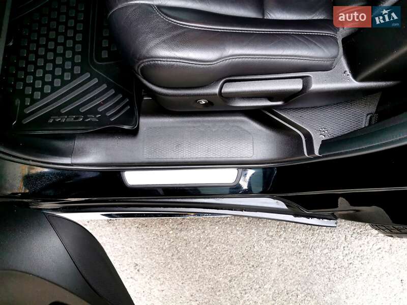 Внедорожник / Кроссовер Acura MDX 2017 в Киеве