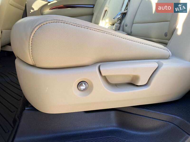 Внедорожник / Кроссовер Acura MDX 2016 в Львове