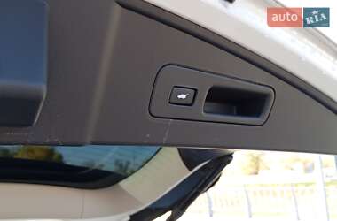 Позашляховик / Кросовер Acura MDX 2020 в 