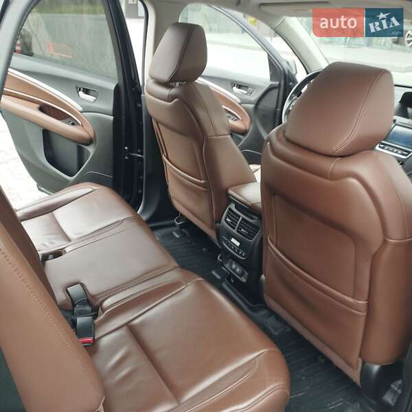 Позашляховик / Кросовер Acura MDX 2017 в Івано-Франківську