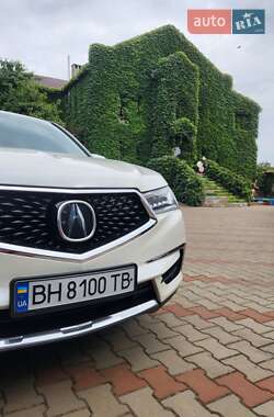 Позашляховик / Кросовер Acura MDX 2018 в 