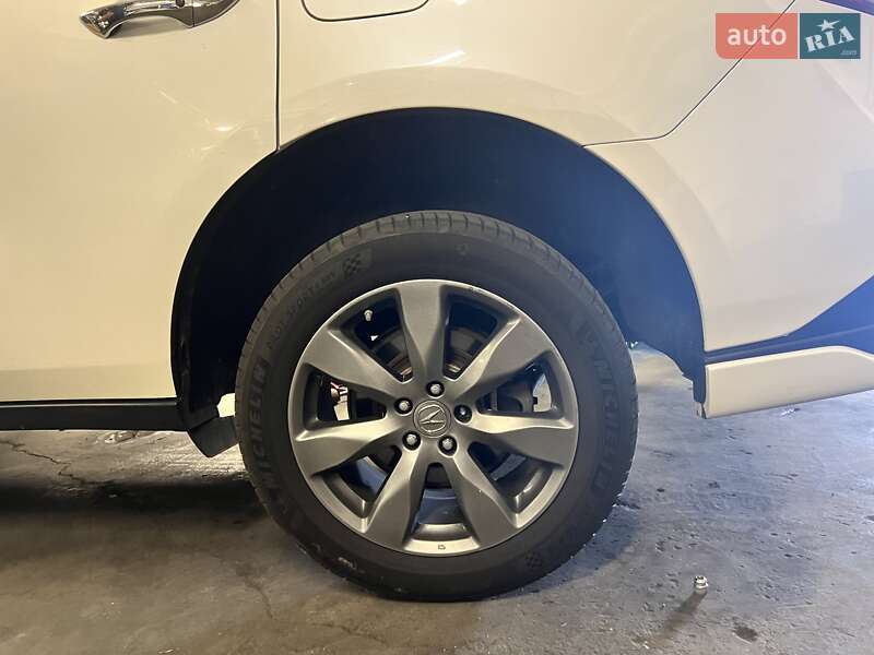 Внедорожник / Кроссовер Acura MDX 2016 в Киеве