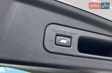 Позашляховик / Кросовер Acura MDX 2021 в 
