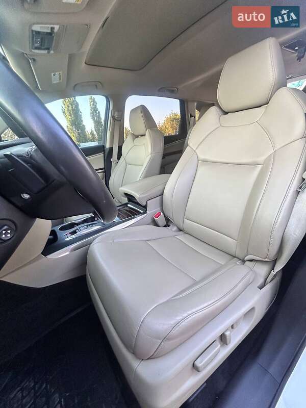 Внедорожник / Кроссовер Acura MDX 2018 в Одессе фото 15 Внедорожник / Кроссовер Acura MDX 2018 в Одессе