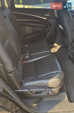 Позашляховик / Кросовер Acura MDX 2013 в 