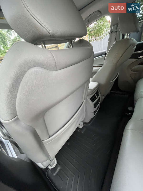 Позашляховик / Кросовер Acura MDX 2016 в Львові