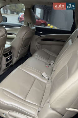 Позашляховик / Кросовер Acura MDX 2016 в 