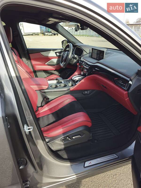 Внедорожник / Кроссовер Acura MDX 2021 в Коростене