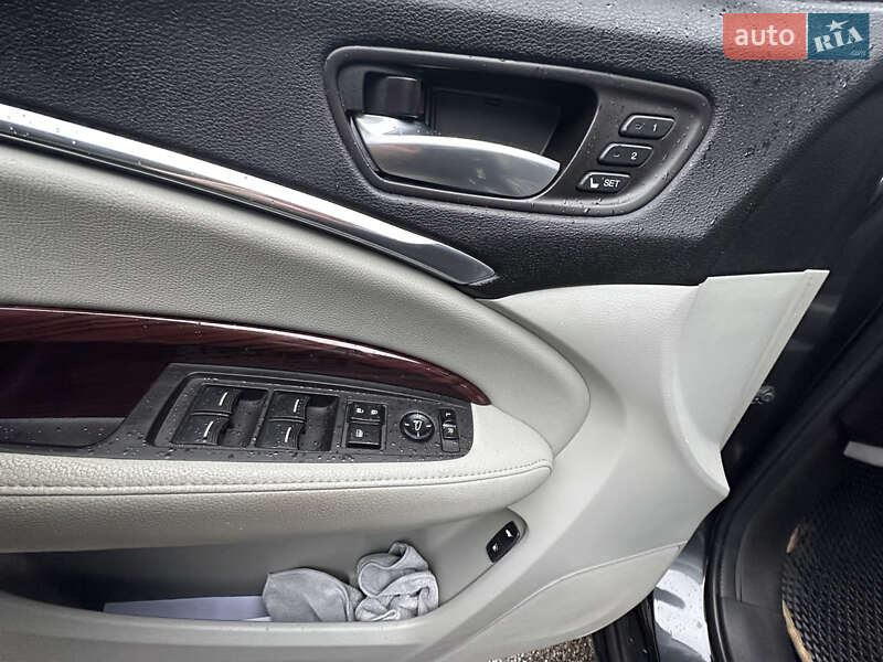 Позашляховик / Кросовер Acura MDX 2016 в Києві