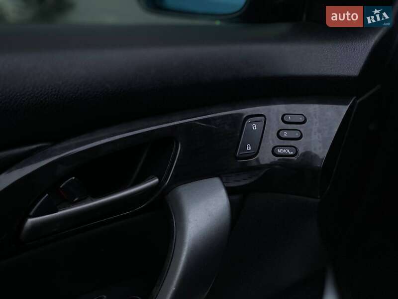 Внедорожник / Кроссовер Acura MDX 2008 в Киеве