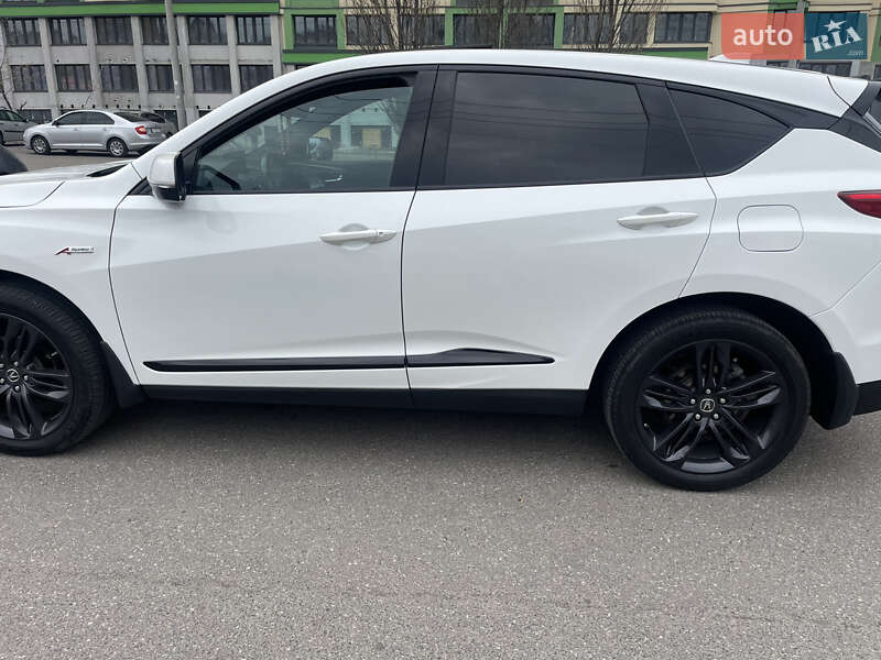 Внедорожник / Кроссовер Acura RDX 2018 в Киеве