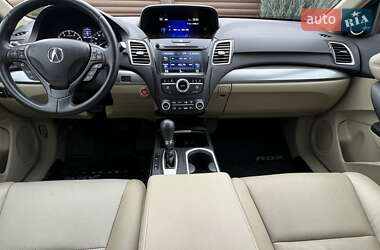 Позашляховик / Кросовер Acura RDX 2018 в 
