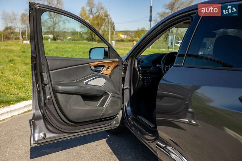 Внедорожник / Кроссовер Acura RDX 2018 в Киеве