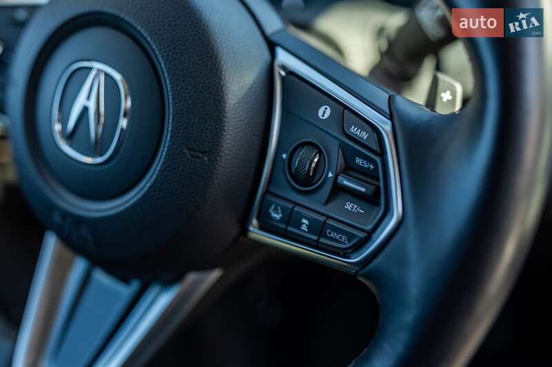 Внедорожник / Кроссовер Acura RDX 2018 в Киеве