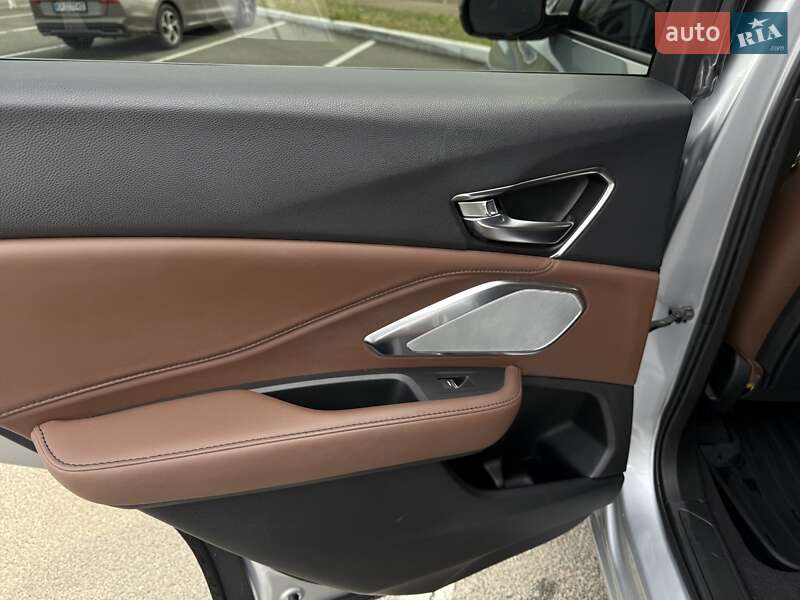 Внедорожник / Кроссовер Acura RDX 2018 в Киеве