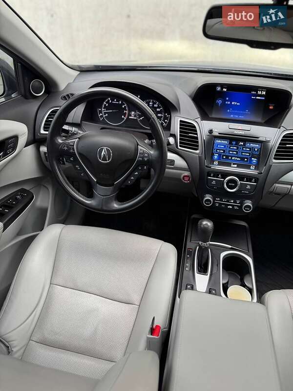 Внедорожник / Кроссовер Acura RDX 2016 в Киеве