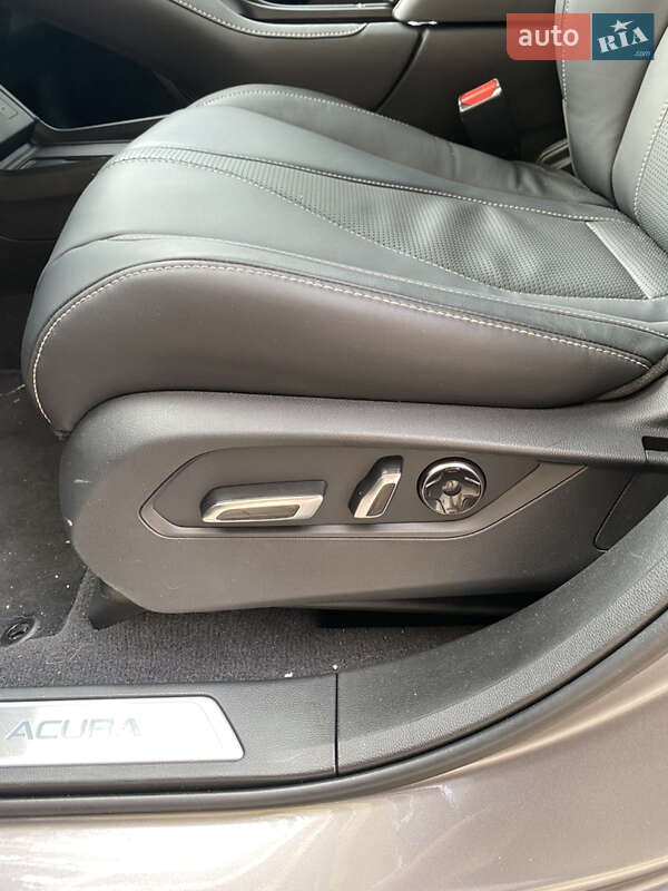 Позашляховик / Кросовер Acura RDX 2024 в Києві