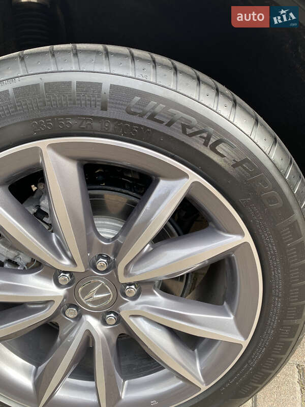 Позашляховик / Кросовер Acura RDX 2024 в Києві