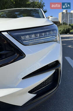 Внедорожник / Кроссовер Acura RDX 2018 в 