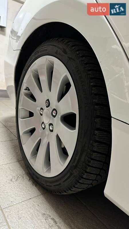 Седан Acura RLX 2016 в Києві