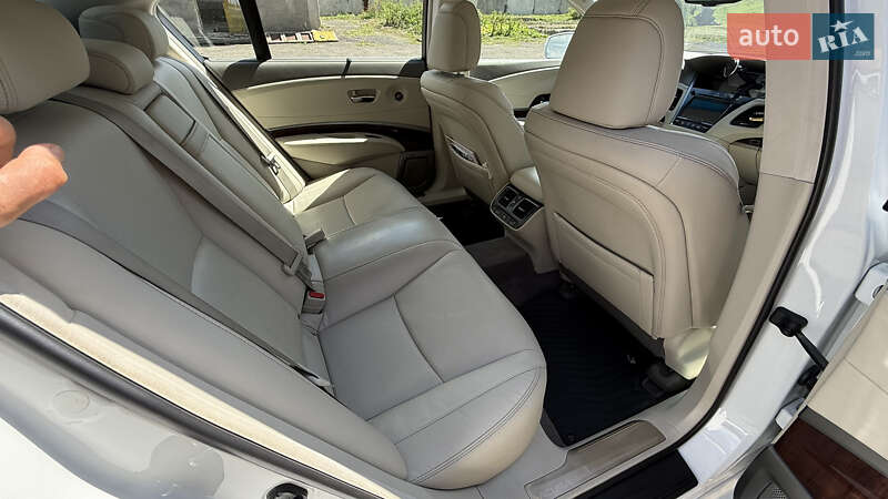 Седан Acura RLX 2015 в Ровно