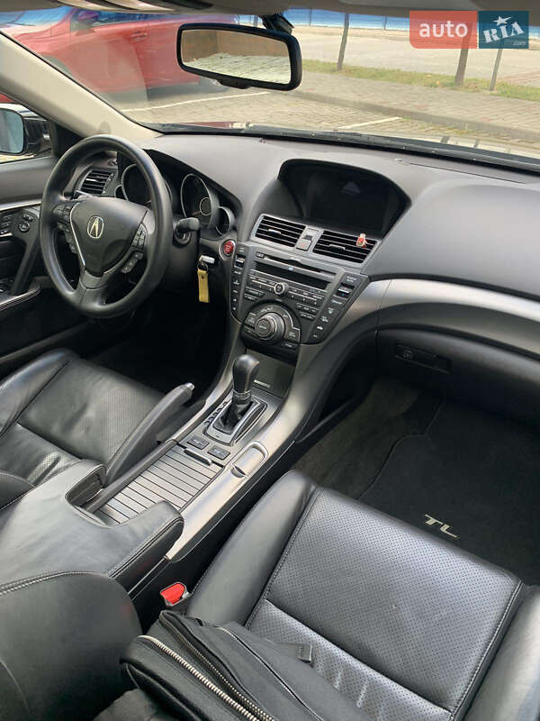 Седан Acura TL 2013 в Івано-Франківську