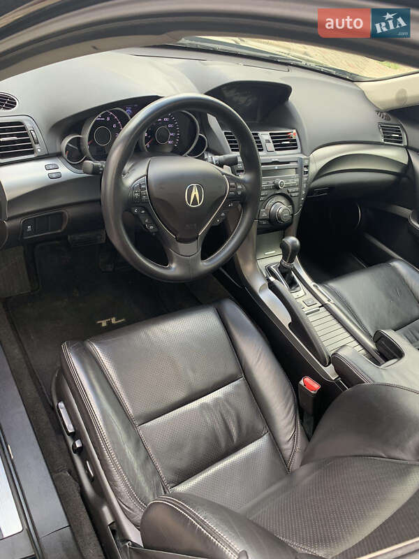 Седан Acura TL 2013 в Івано-Франківську