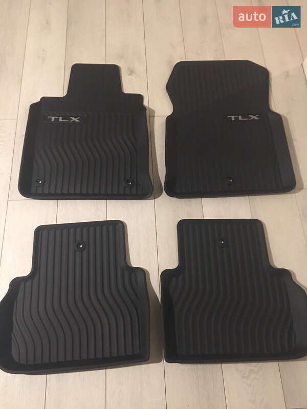 Седан Acura TLX 2018 в Львове