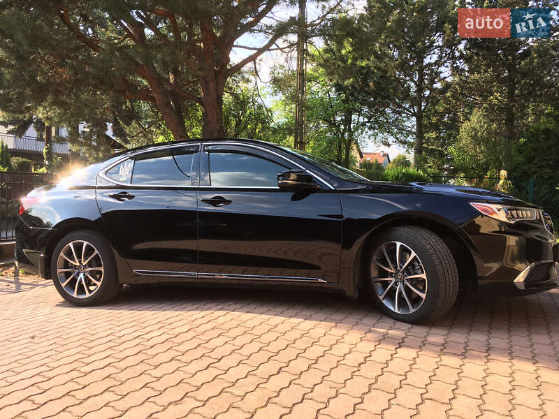 Седан Acura TLX 2018 в Львове