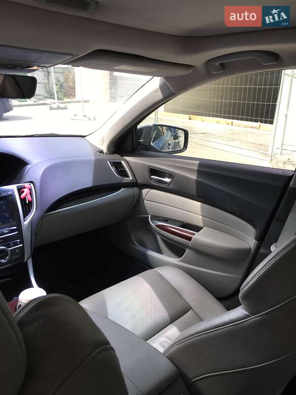 Седан Acura TLX 2015 в Киеве