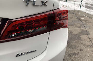 Седан Acura TLX 2015 в Киеве