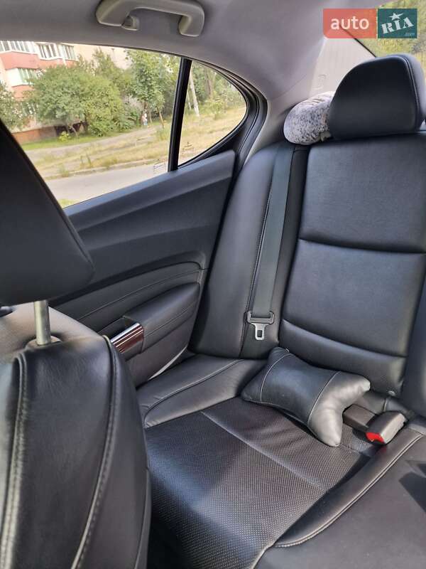 Седан Acura TLX 2014 в Киеве