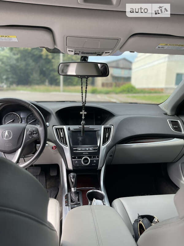 Седан Acura TLX 2015 в Шостке