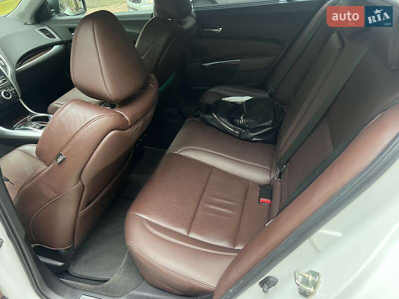 Седан Acura TLX 2014 в Львове