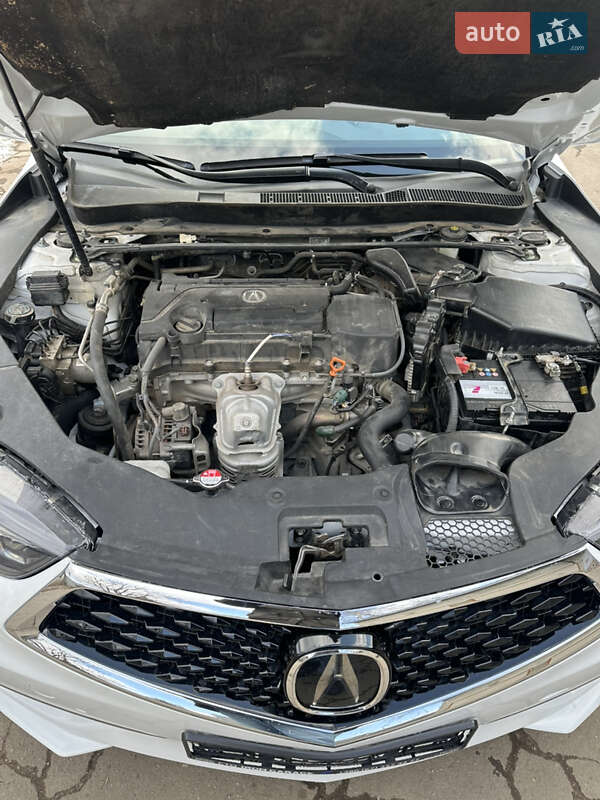 Седан Acura TLX 2017 в Тернополі