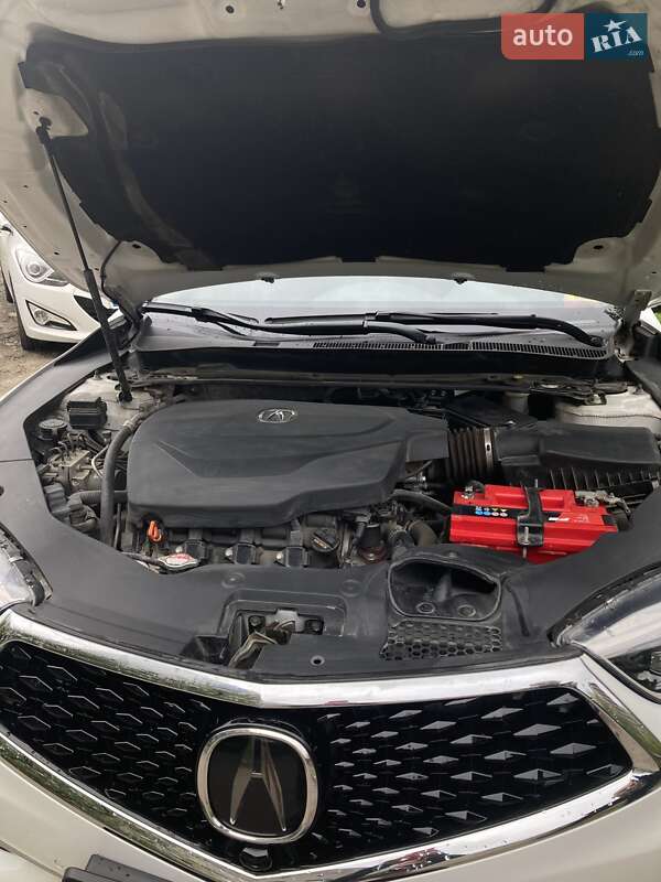 Седан Acura TLX 2018 в Львове