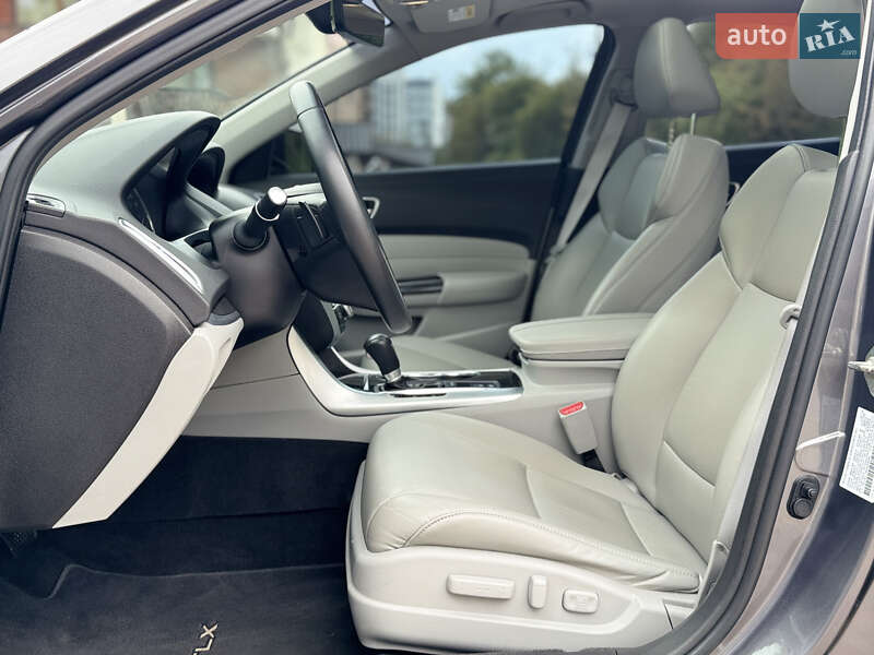 Седан Acura TLX 2018 в Тернополі