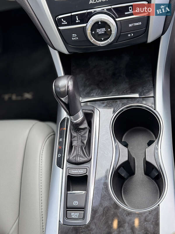 Седан Acura TLX 2018 в Тернополі