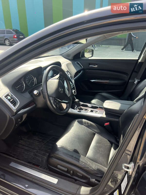 Седан Acura TLX 2015 в Львове
